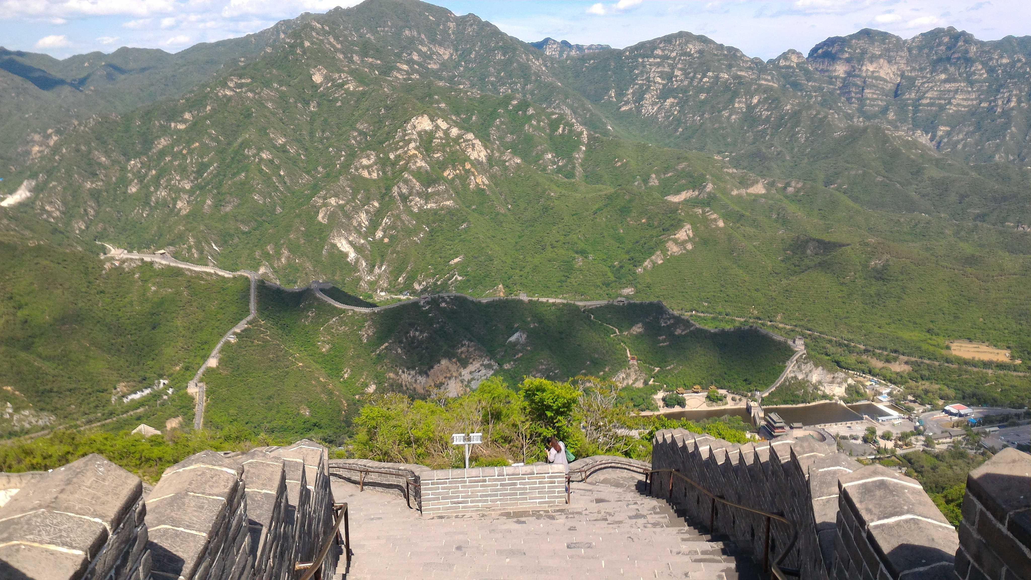 Great wall circle