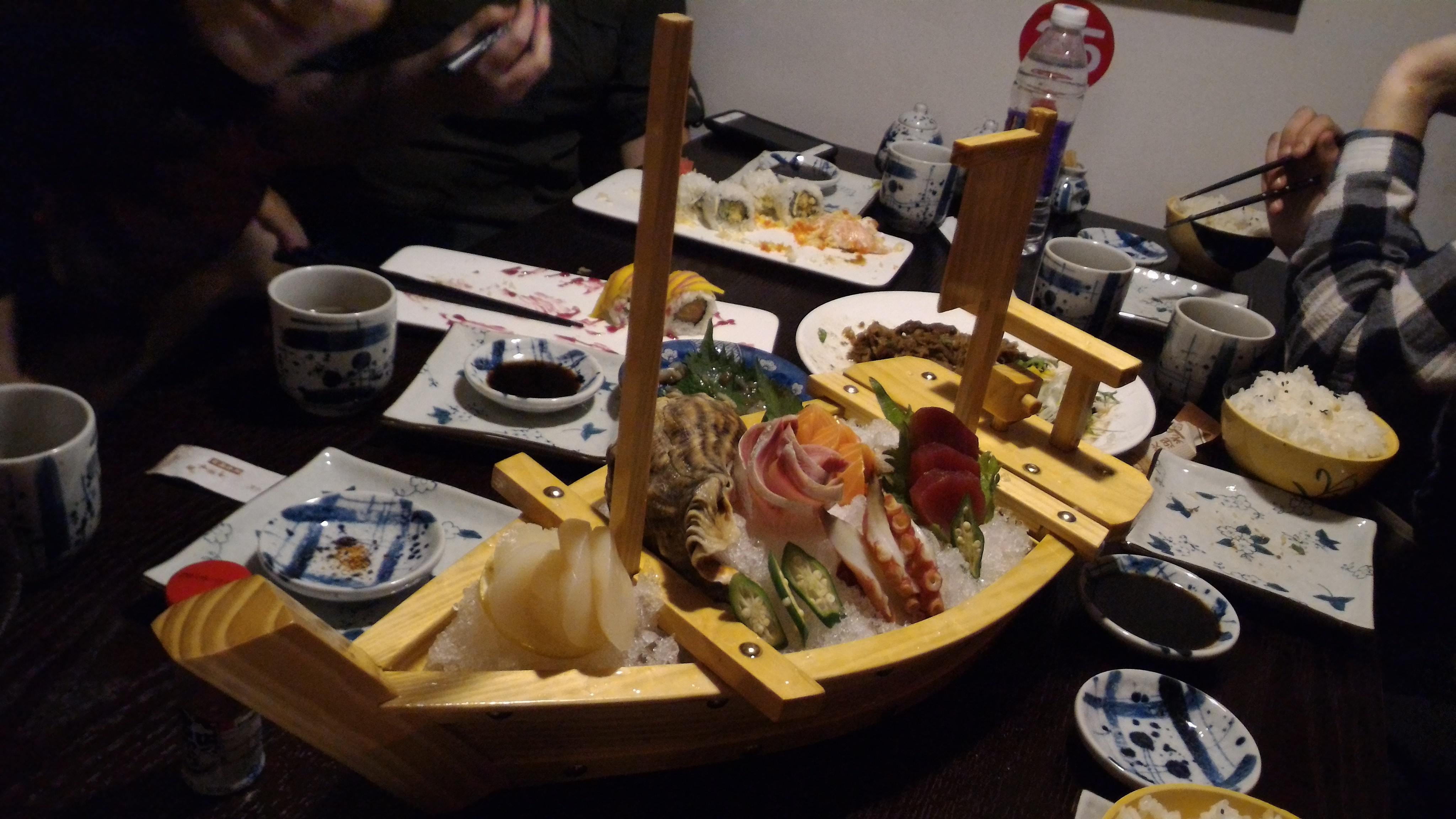 sushi boat